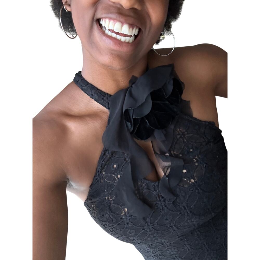 UO Kimchi Blue High Neck Cutout Black Lace Flower Detail Midi Dress Size M